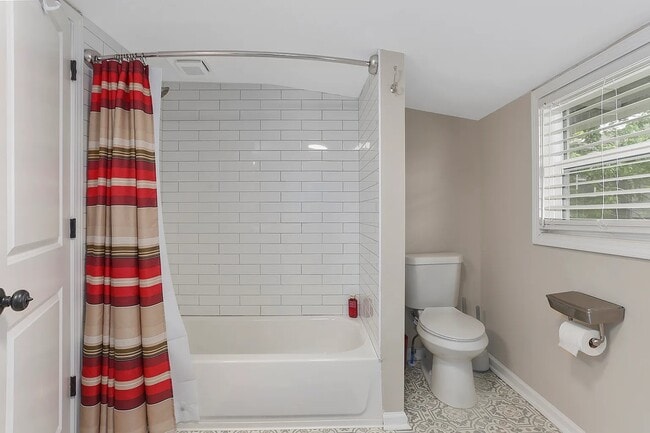 Building Photo - Hopkins Rental