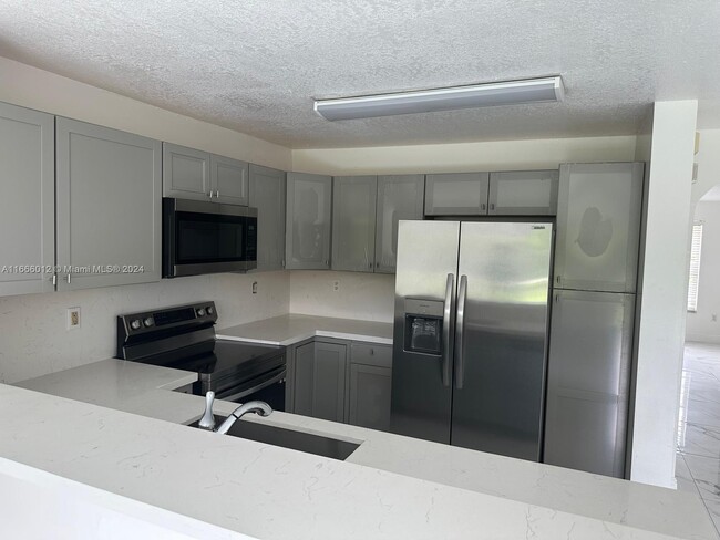 Foto del edificio - 3124 SW 129th Terrace