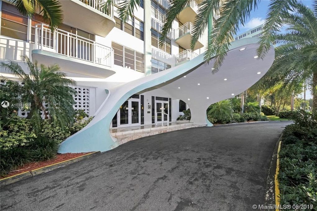 Entrance - 2150 Sans Souci Blvd
