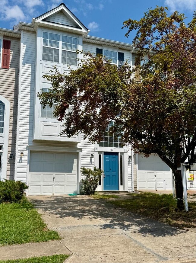 Building Photo - 405 Donelson Loop