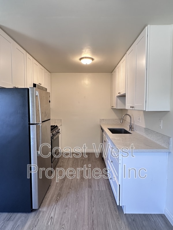 Building Photo - 1061 Missouri St