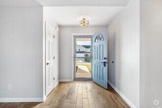 Building Photo - 15007 Knobcone Ct