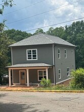 Building Photo - 260 Griffeth St