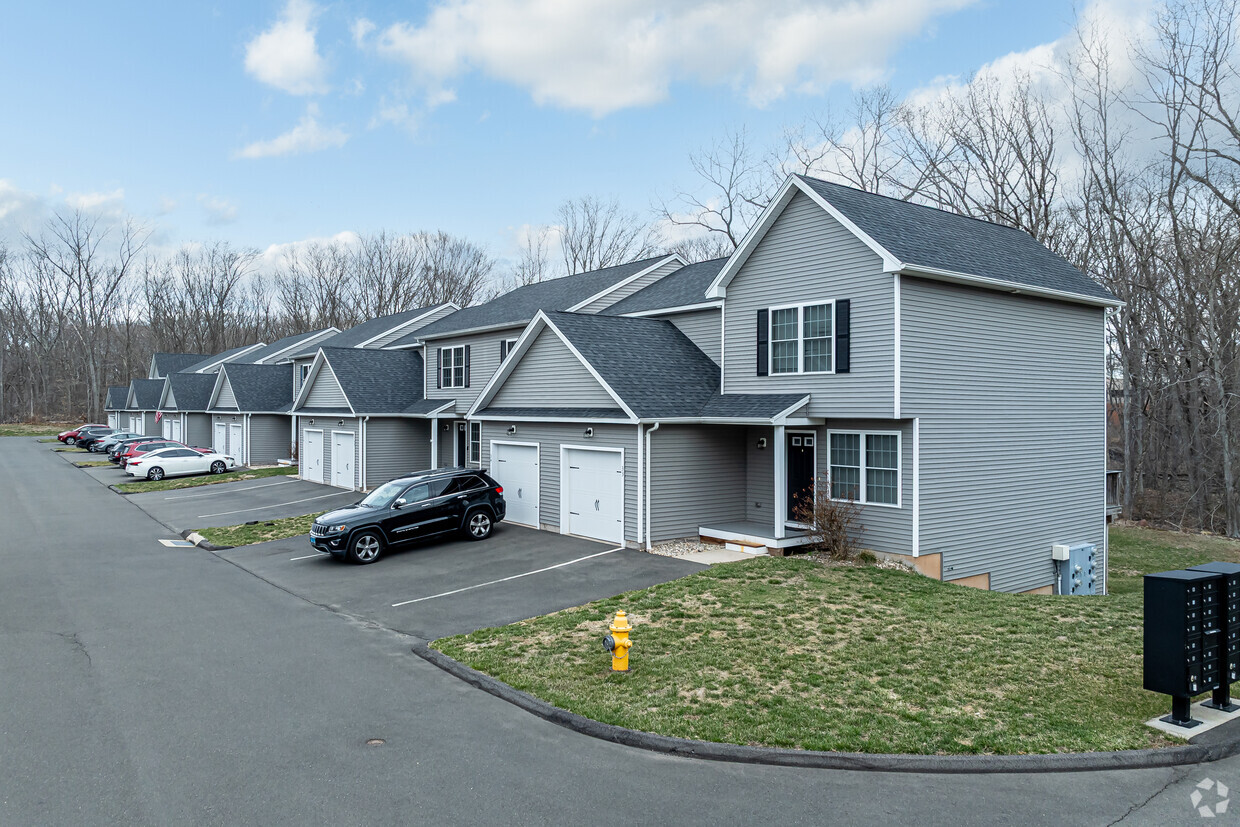 Building Photo - Winding River Apartments