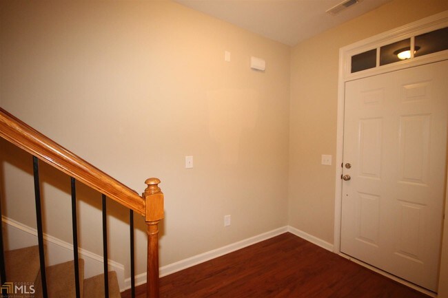 Building Photo - 266 S Village Square