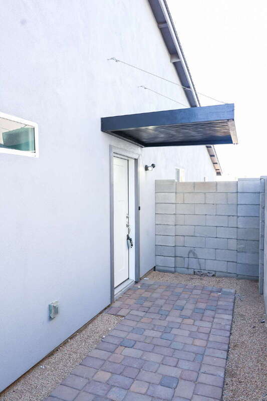 Photo - 2527 E Broadway Rd House