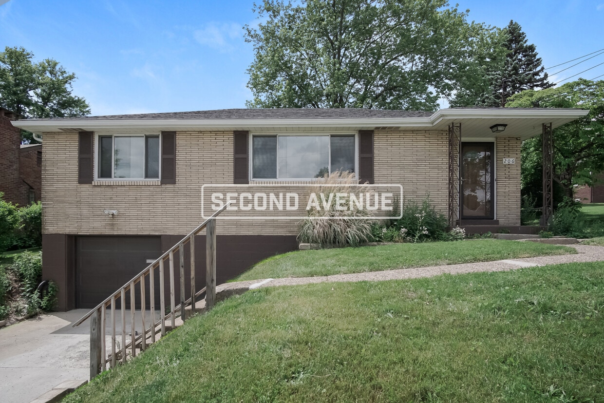 Primary Photo - 206 Dawkins Dr