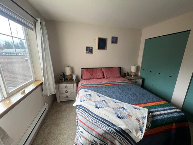 Building Photo - 1001 W Casino Rd