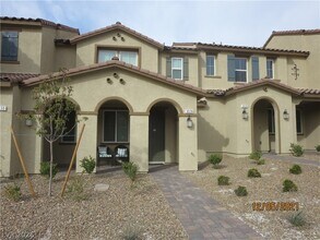 Building Photo - 3528 Punta Tersiva Ln