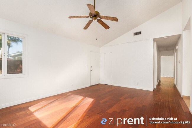 Foto del edificio - 3 br, 2 bath House - 3722 Fenn Street, Irv...
