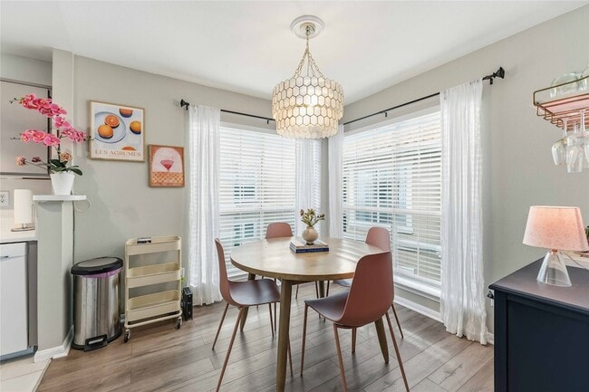 Building Photo - 3231 Allen Pkwy