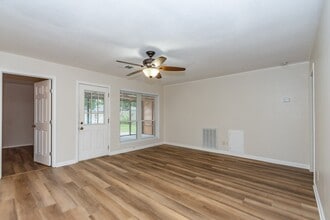 Building Photo - 1714 Magnolia St