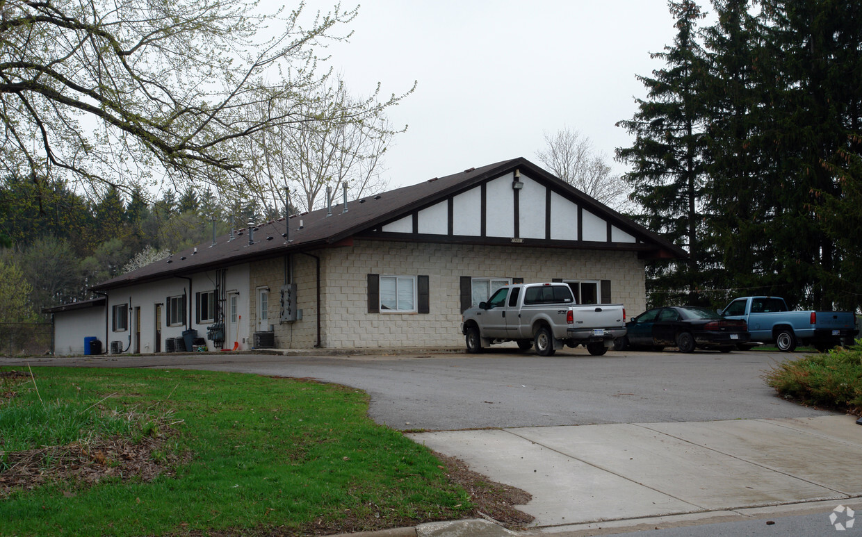 Building Photo - Main Street Apartments