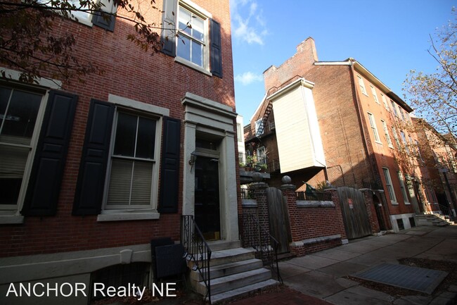 Building Photo - 1 br, 1 bath House - 925 Pine St. Unit 4