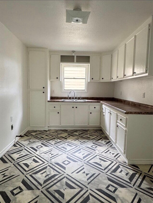 Foto del edificio - 1824 Reese St