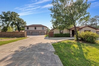 Building Photo - 17717 Wild Oak Dr