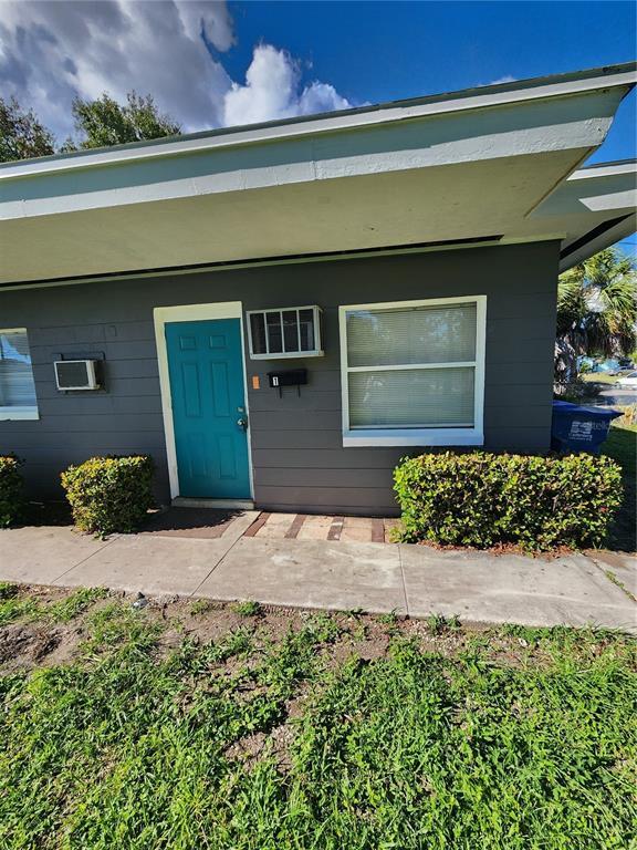 Foto principal - 2219 Highland St S