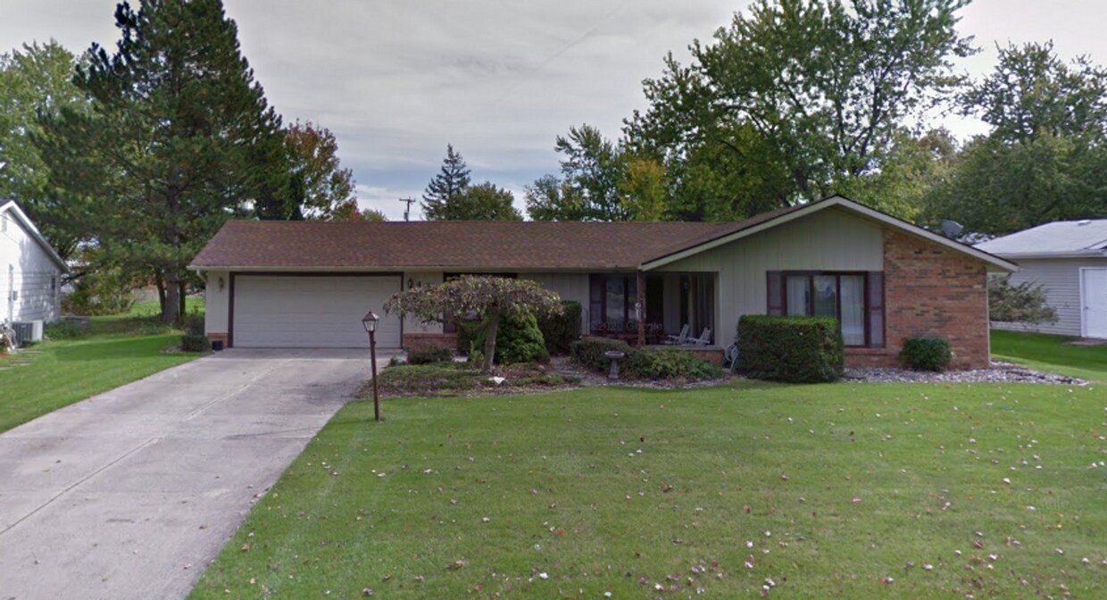 4328 Oakhurst Dr, Fort Wayne, IN 46815 House Rental in Fort Wayne, IN