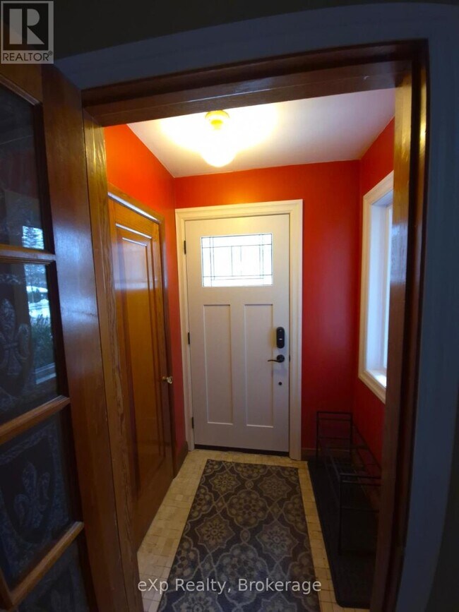 Photo du bâtiment - 80 Church St