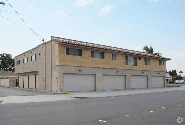 Foto del edificio - 3745 Imperial Hwy.