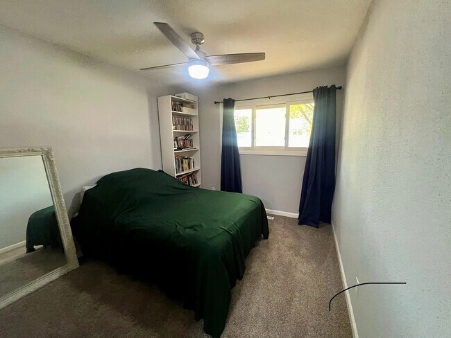 Foto del edificio - 1012 Scottsdale Dr