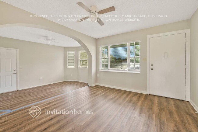 Foto del edificio - 4560 Barley St