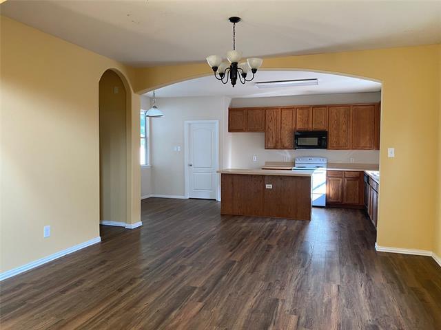 Building Photo - 9895 Cedarcrest Dr