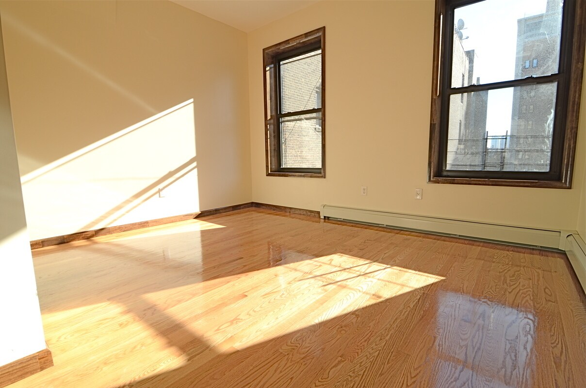 Primary Photo - 19 Orchard St