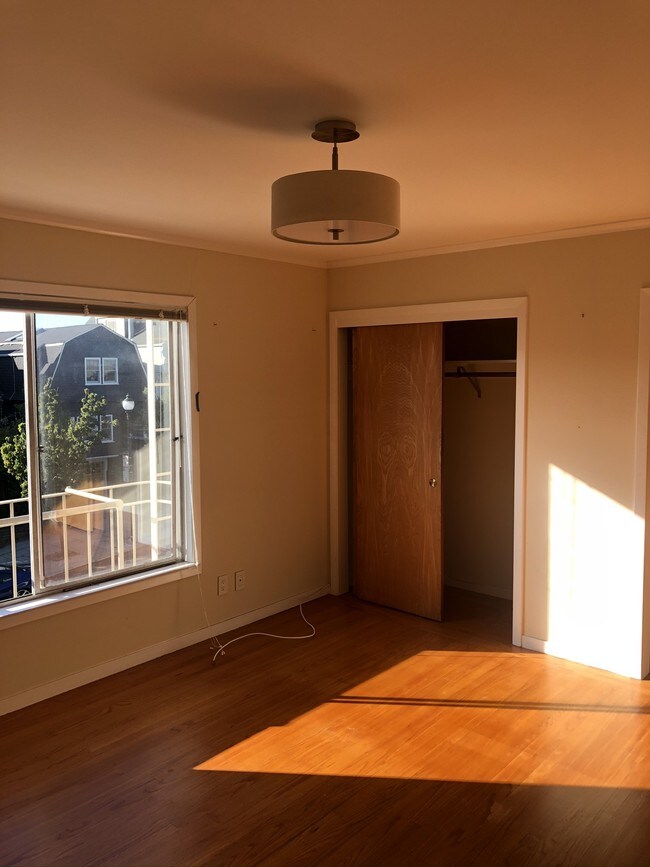 Building Photo - 845 Noe St