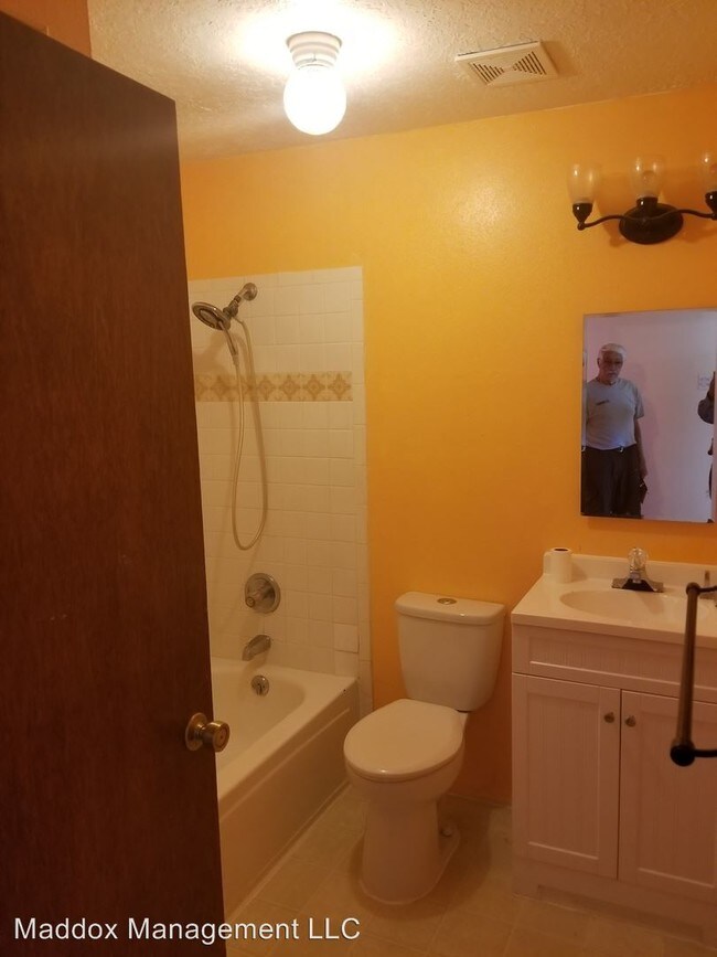 Foto del edificio - 1131 Los Tomases Dr NW