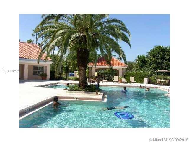 Foto principal - 3350 Pinewalk Dr N