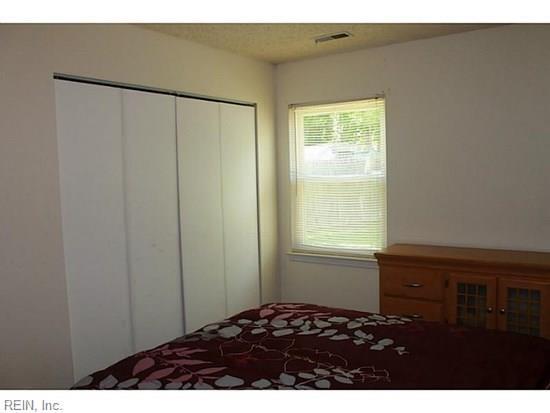 Building Photo - 4029 Riverside Ct