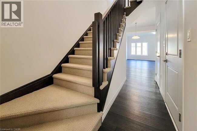 Building Photo - 30 Times Square Blvd