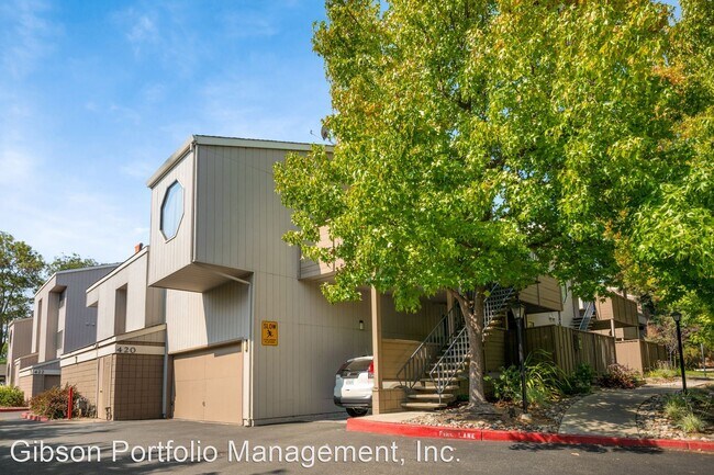 Foto del edificio - 2 br, 2 bath House - 420 Crescent Ave., #11