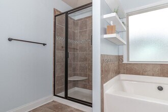 Building Photo - 5461 Everlook Cir Building Photo - 5461 Everlook Cir