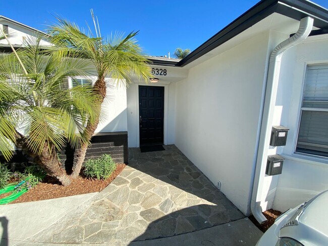 Foto del edificio - 4BD/2BA with Parking!
