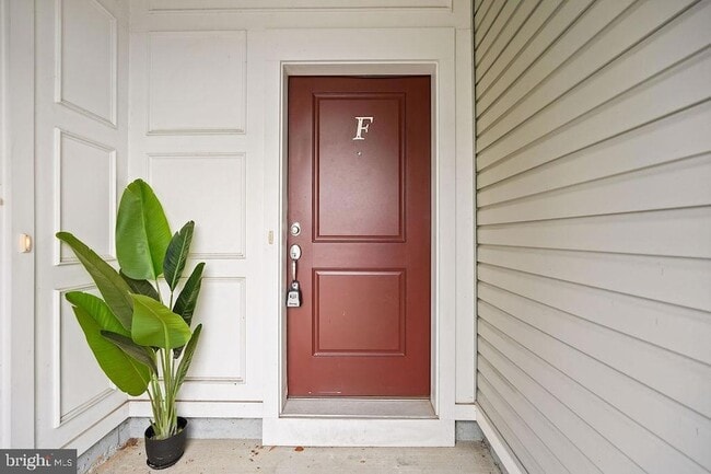 Foto del edificio - 12854 Cloverleaf Center Drive