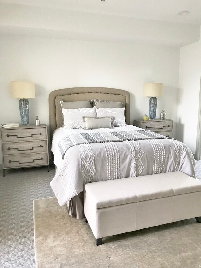 Interior Photo - Lido Apartments - 4025 Grandview