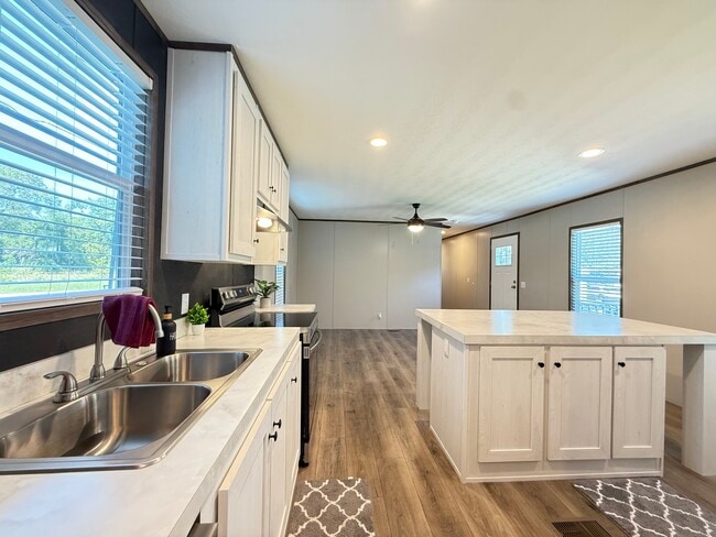 Foto del edificio - 102 Eloise St