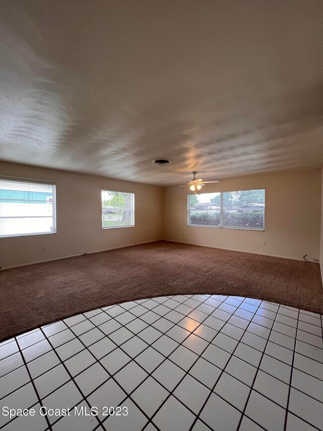 Building Photo - 40 Carib Dr