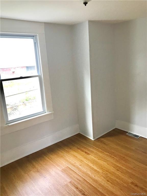 Foto del edificio - 38 Vineyard Ave