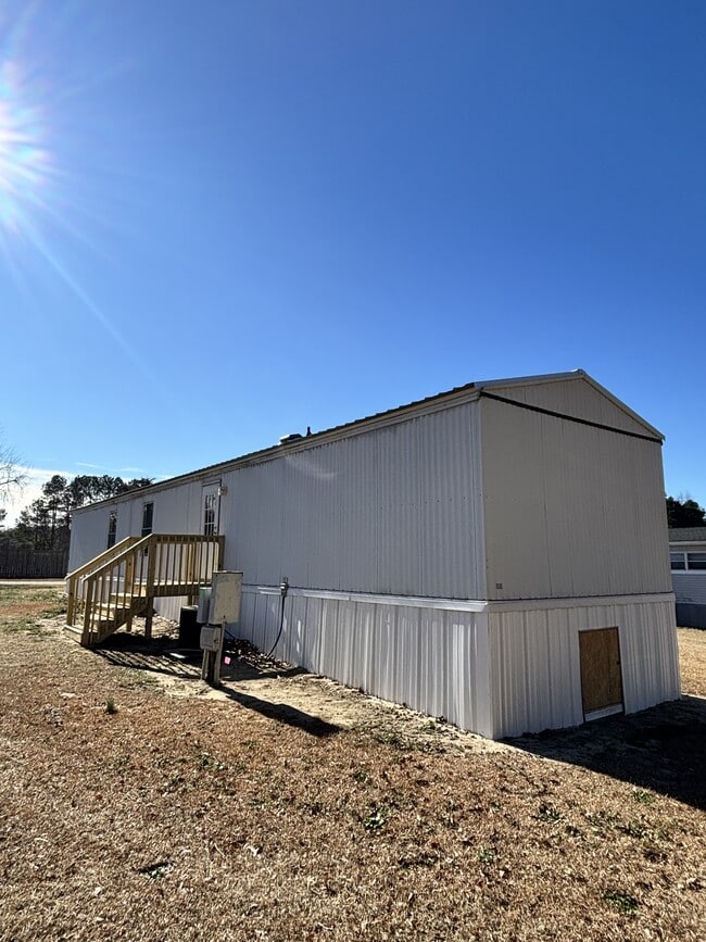 Building Photo - 128 Cassidy Ln