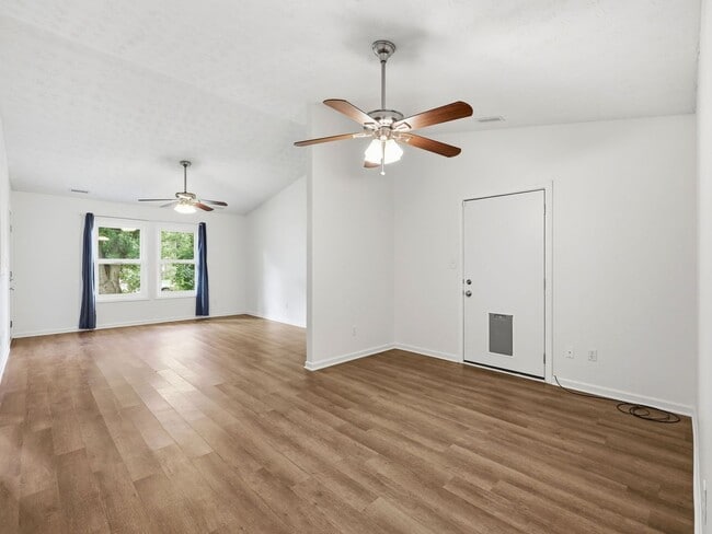Building Photo - Welcome to Foxhorn Village!