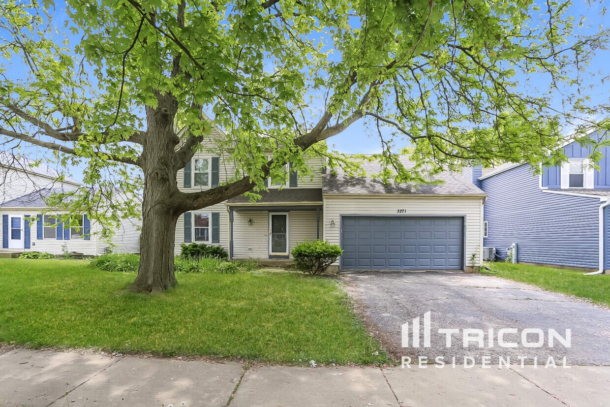 Foto principal - 3271 Andover Dr