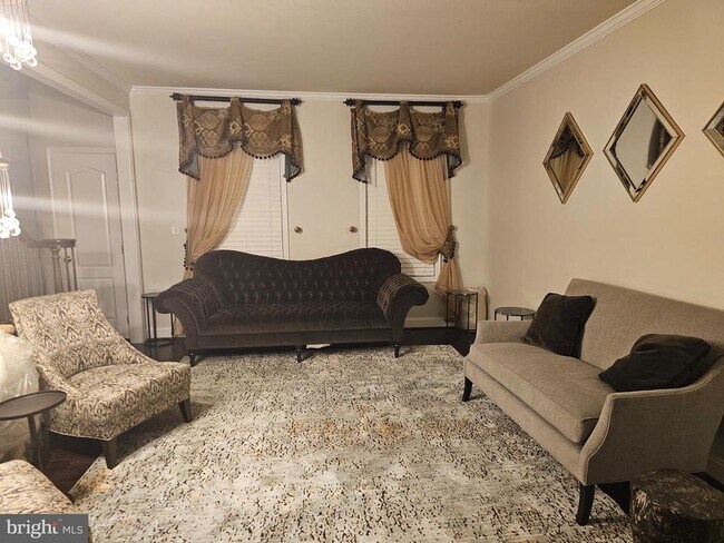 Building Photo - 90 Coachman Cir