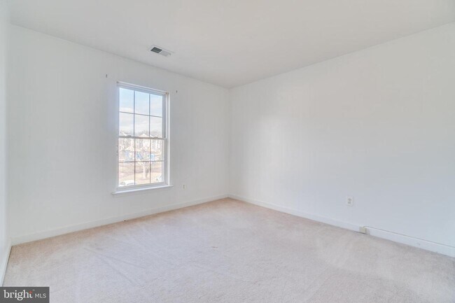 Building Photo - 14272 Madrigal Dr