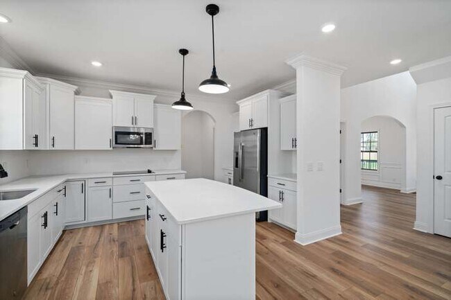 Building Photo - 120 Trillium Ct