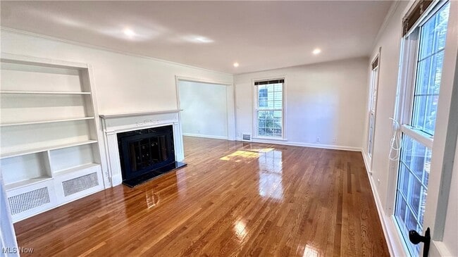 Foto del edificio - 1271 Hereford Rd