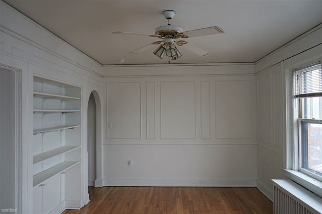 Building Photo - 1 br, 1 bath Apartment - 809 E Kingsley St  B