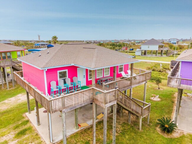 Foto del edificio - 818 Johnson Crawford Cir